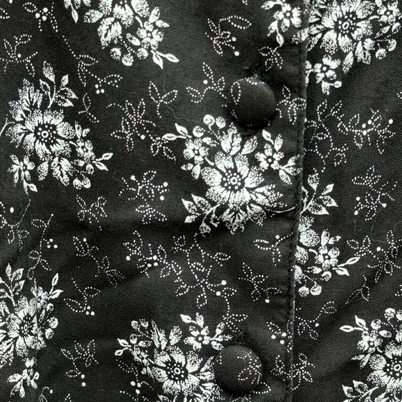 Vintage 90s dress Small XS black floral midi rayon lacing buttons short sleeve - Picture 9 of 13